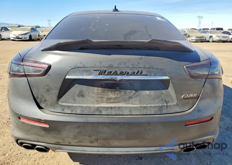 2020 Maserati Ghibli z USA, uszkodzony, nr VIN ZAM57XSA4L1354159